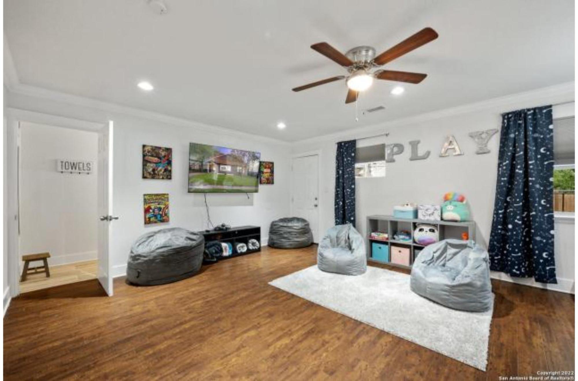 Holiday home Experience Serenity In A 4br3ba Downtown *